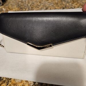 Fendi Black and White Women's Bag